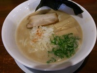 「濃厚白みそらーめん」@麺や 松辰の写真