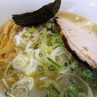 「中華そば（塩）　680円」@麺や 燦虎の写真