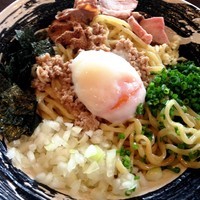 「肉味噌まぜそば」@麺や 虎徹の写真