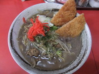 「ソースラーメンハムカツのせ（８50円）」@中華料理 大輦の写真