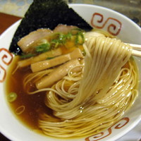 「中華そば 680円 + 外税 54円」@麺や食堂 本店の写真