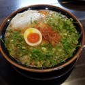 赤ラーメン 2辛 ネギトッピング 麺かため
