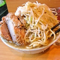 「小ブタ（全マシ）　850円」@ラーメン二郎 八王子野猿街道店2の写真