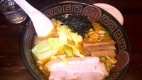 「ラーメン（７００円）サービス小ライス」@めんや 来吉の写真