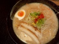 「背脂らーめん醤油」@背脂ラーメン宮本 勝田台店の写真