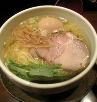 「塩ラーメン+味玉」@ラーメン 麺たつの写真