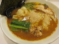 「ワンタン濃厚海老そば（１１００円）＋チャーチーズご飯」@海老・特濃煮干そば まるはの写真