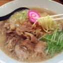 〖春メニュー〗牛すじラーメン（塩）880円