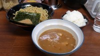 「濃厚とんこつ魚介つけ麺+ライス(ランチサービス)」@横浜家系ラーメン まくり家の写真