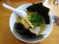 「豚骨醤油ラーメン」@らーめん 森下家の写真