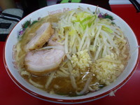 「ラーメン（ニンニク）¥690」@ラーメン二郎 湘南藤沢店の写真