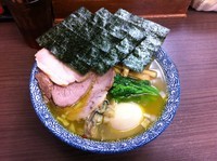 「【春期限定】牡蠣塩中華そば＋特製」@頓知房の写真