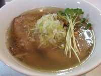 「塩チャーシューメン　１０００円」@ラーメン星印の写真