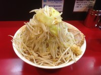 「ラーメン　700円　ニンニク少し、野菜」@千里眼の写真