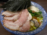 「【春季限定】牡蠣塩中華そば￥830＋特製￥350＋ごはん」@頓知房の写真