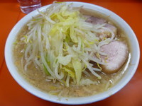 「小らーめん（にんにく無し）　６５０円」@ラーメン二郎 神田神保町店の写真