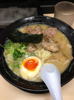 「真空チャーシュー塩豚骨」@麺屋 ジョニー ベルロード店の写真