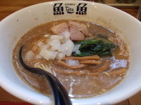 「焦がし荒煮干しらぁ麺」@立川中華そば とと ホンテンの写真