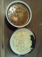 「つけめん(小)(あつもり)＋味付玉子」@大勝軒 十五夜 新宿御苑店の写真