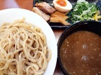 「超濃厚魚介とんこつつけ麺（大盛）」@つけ麺 らーめん 春樹 西大島店の写真