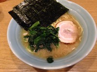 「ラーメン 並 かため」@たかし屋 稲毛海岸店の写真
