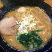 「醤油豚骨ラーメン　750円」@一合舎 高崎店の写真