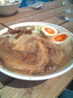 「Rocky焼豚麺」@らーめんゴルジの写真