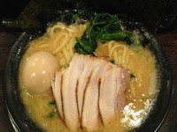 「豚骨醤油SPラーメン」@神保家の写真