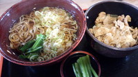 「ミニ肉丼付き蕎麦=670円」@瀬音の写真