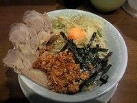 「汁無し豚野郎ラーメン+辛味噌」@野郎ラーメン 海浜幕張店の写真