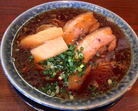 「熟成醤油ラーメン」@古式ラーメン 鶴亀の写真