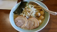 「らーめん（背油醤油）大盛＋味付けうずら玉子」@麺通の写真