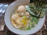 「限定　活牡蠣の塩そば（７８０円）＋他」@特級鶏蕎麦 龍介の写真