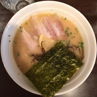 「得製塩ラーメン」@ZOOTの写真