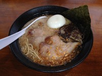 「豚骨ラーメン」@虎之助の写真