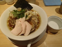 「鶏・煮干・蛤のトリプルSOBA 980円」@Ginza Noodles むぎとオリーブの写真