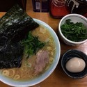 ラーメン中   味玉  ほうれん草