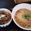 ランチ（素ラーメン＋牛めしノーマル）750円