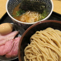 「特製濃厚魚介つけ麺 ￥950 + 中盛」@麺屋 一燈の写真