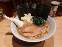 「らーめん（並盛）」@山王家の写真