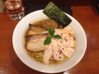 「特製醤油ラーメン（あっさり鶏出汁）」@七麺鳥の写真