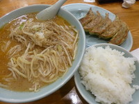 「味噌ラーメン（750円）+ギョーザ（350円）」@えぞっ子 蔦江の写真