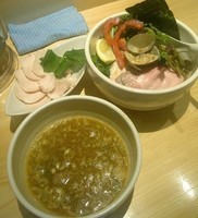 「鶏と蛤の濃厚つけ麺(並)+鶏チャーシュー」@Ginza Noodles むぎとオリーブの写真