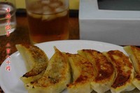 「自家製餃子280円」@丸鶴の写真