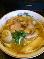 「中崎一丁塩ラーメン（大盛）800円＋柚子味玉100円」@麬にかけろ 中崎壱丁 中崎商店會1-6-18号ラーメンの写真