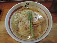 「天然塩ラーメン」@本店 塩元帥の写真
