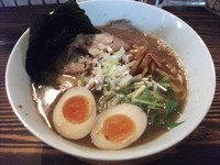 「上生粋正油そば」@秋刀魚中華そば 生粋の写真