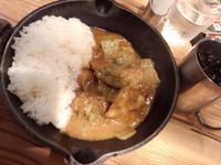 「朝のしょうが焼きカレー690円(ドリンク付)」@野菜を食べるカレー camp express エキュート品川サウス店の写真