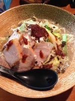 「野菜たっぷり担担麺、チャーシュー　1030円」@愚直人の写真