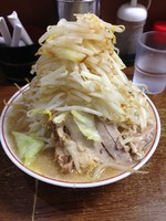 「ラーメン 700円（野菜増し）」@とんトコ豚の写真